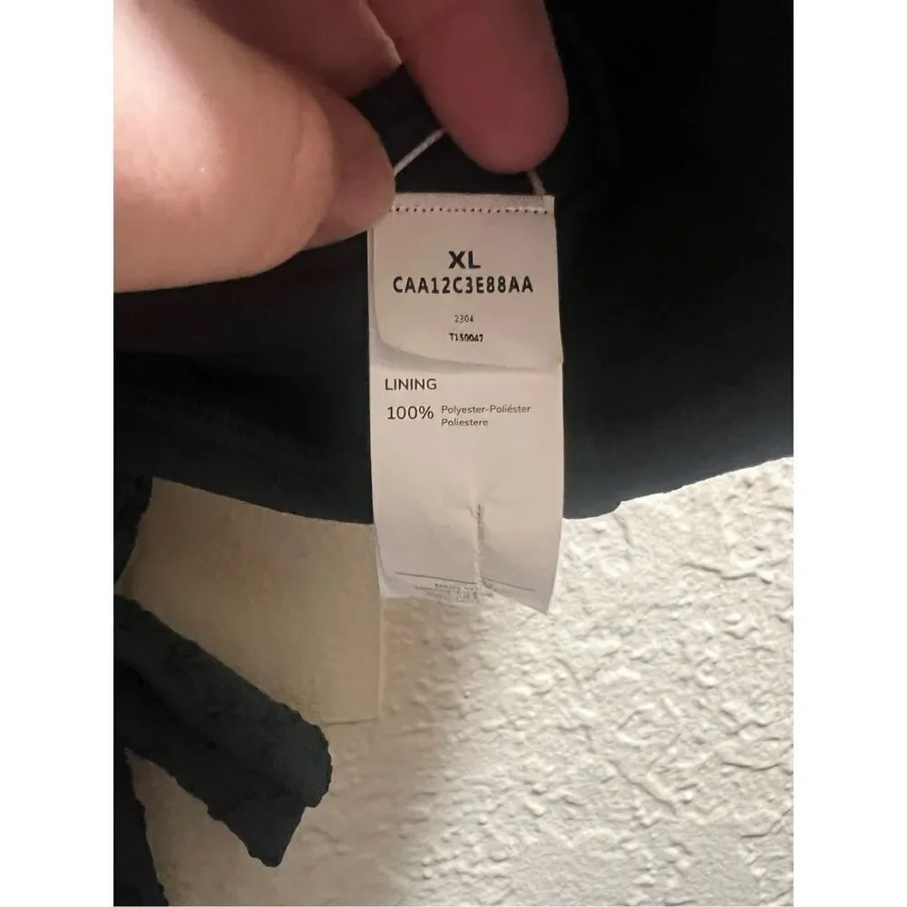 Woman’s Swimsuit Top Size XL